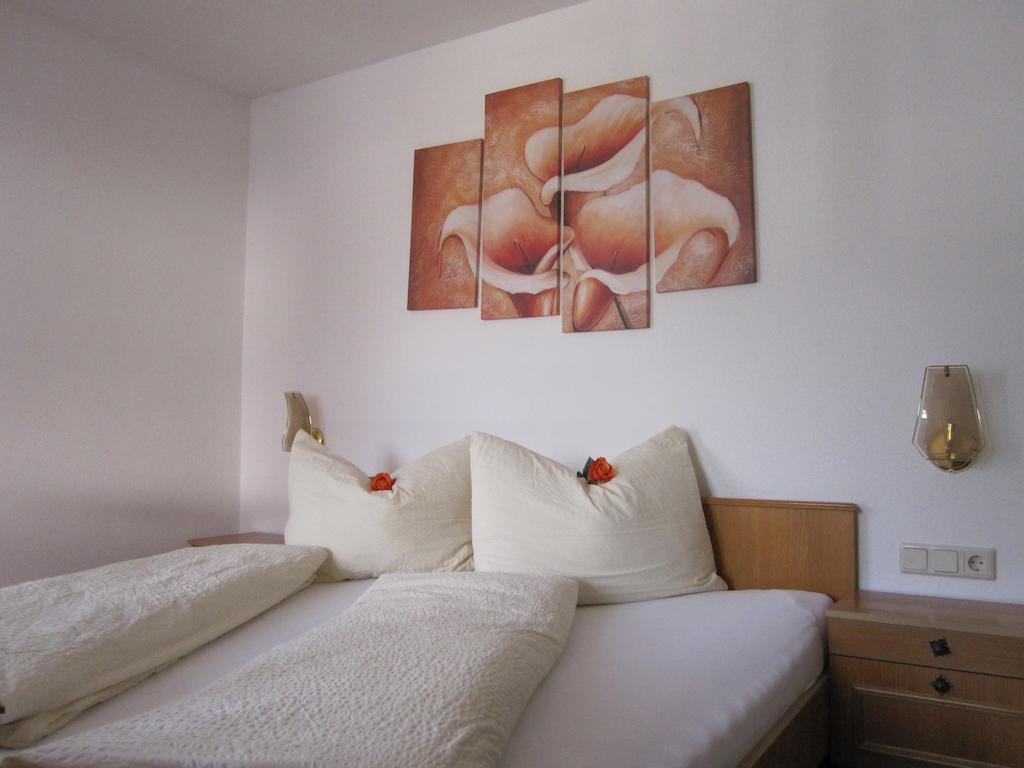 Haus Arosa Apartman Kappl  Szoba fotó