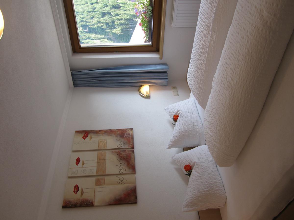 Haus Arosa Apartman Kappl  Szoba fotó